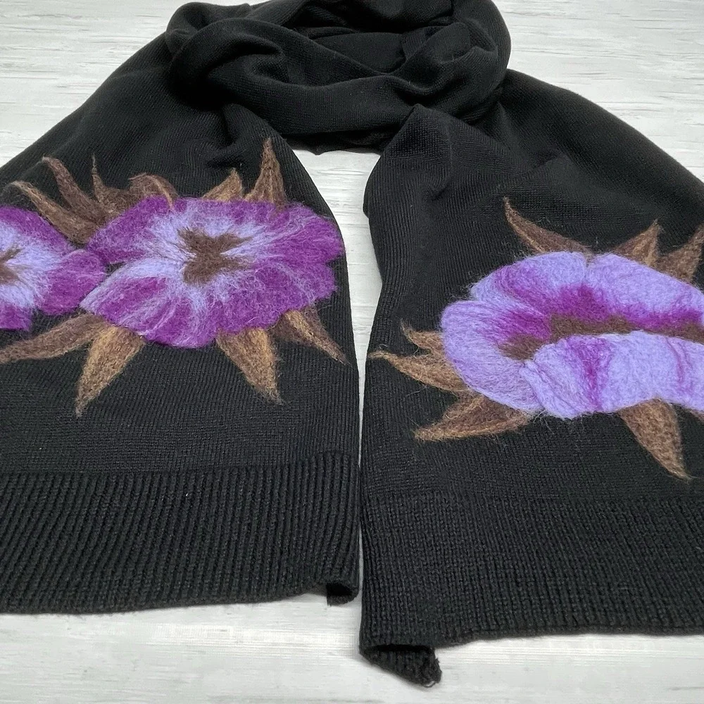 J. Jill Women's Knit Scarf Dimensional Flowers Cozy Wool Blend One Size‎